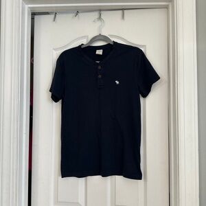 Abercrombie & Fitch  shirt size small